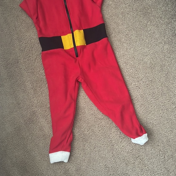 Christmas outfit - Picture 2 of 5